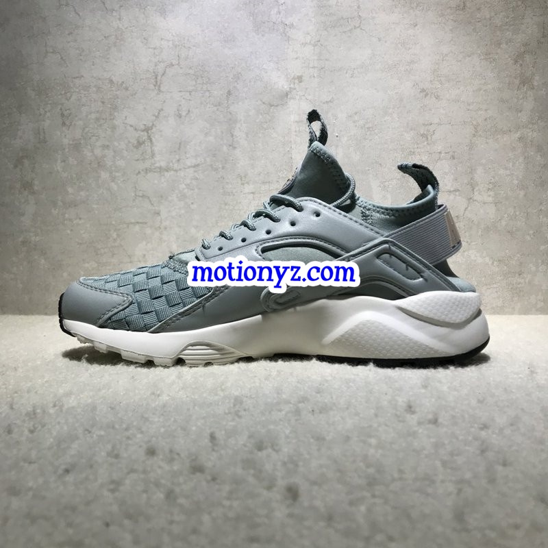 Nike Air Huarache Light Blue